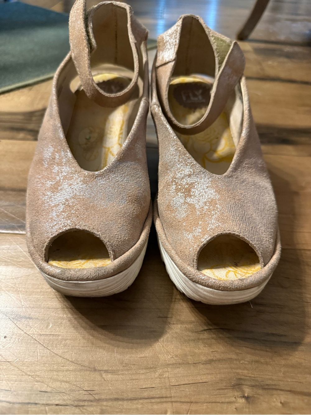 Fly London Women’s Open-Toe Wedge Sandals in Dusty Rose